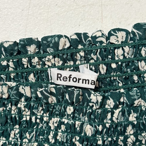 Reformation Pinto Long Puff Sleeve Smocked‎ Top in Parsley Green & White Floral - Picture 9 of 10